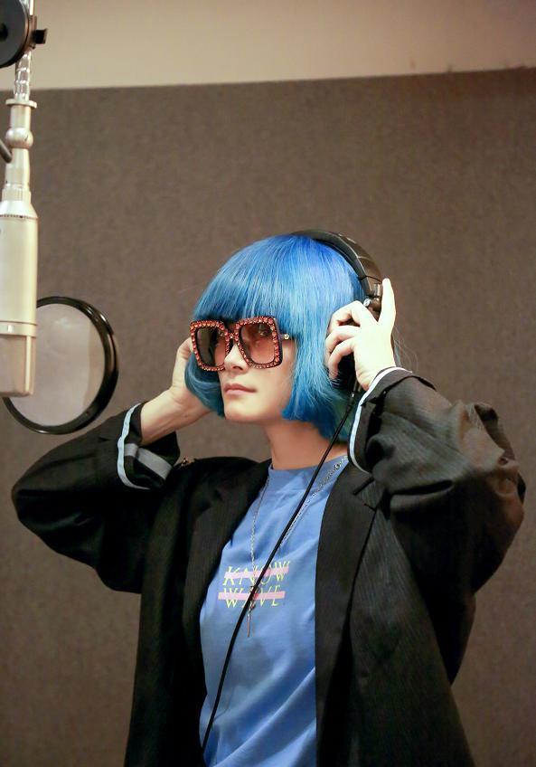 歌星李宇春的丈夫是谁（李宇春辛酸成名史与情史）