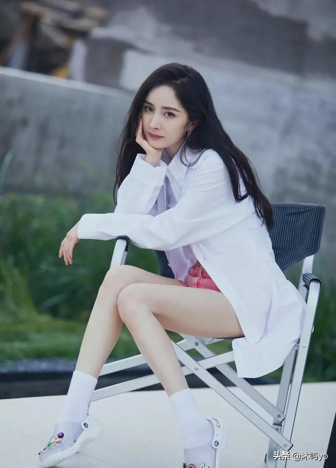 杨幂高清写真照（演员杨幂的三围身材介绍）