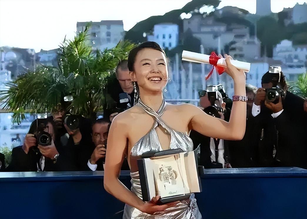 金敏喜是个什么样的人（男人对金敏喜的评价）