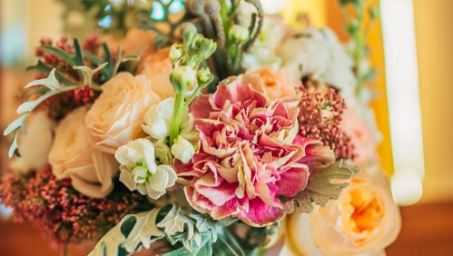 新婚头一年能参加丧事吗