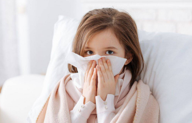 小孩得了甲流反复发烧是肺炎吗？