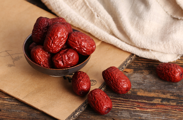 得了甲流可以吃红枣吗(得了甲流可以吃桂圆吗) 得了甲流可以吃红枣吗(得了甲流可以吃桂圆吗)