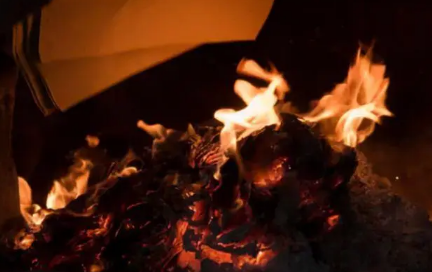 2023上海清明节允许在街上烧纸吗(上海清明节路边烧纸是否违法) 2023上海清明节允许在街上烧纸吗(上海清明节路边烧纸是否违法)