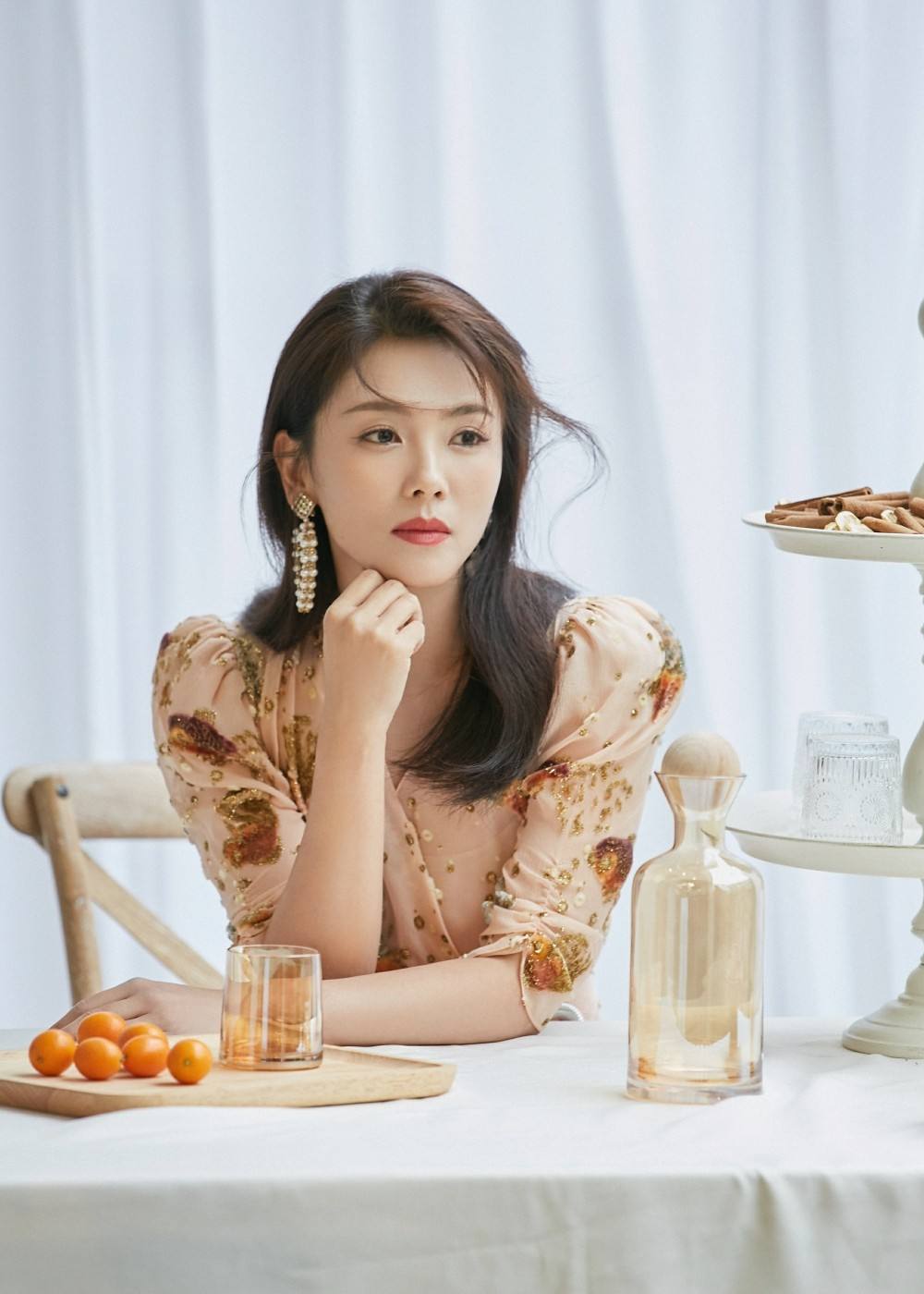 胡歌片酬多少钱一集（当红11位明星的天价片酬）