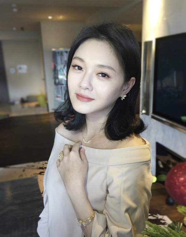 汪小菲有钱还是大s有钱（汪小菲目前资产）