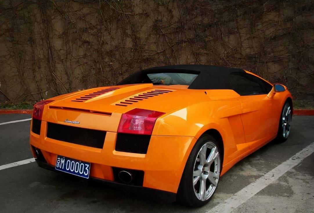 汪小菲有钱还是大s有钱（汪小菲目前资产）