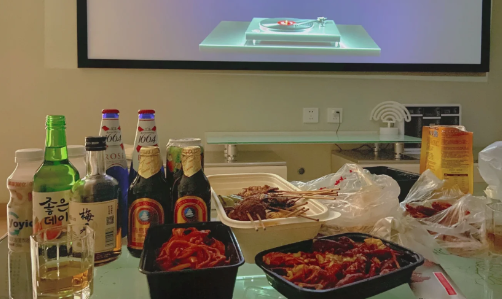 假酒一般人能喝出来吗(怎么判断喝到假酒了) 假酒一般人能喝出来吗(怎么判断喝到假酒了)