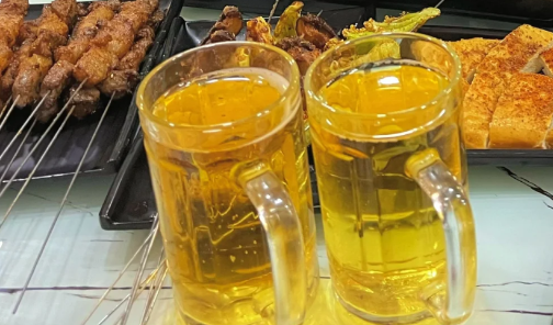 假酒一般人能喝出来吗(怎么判断喝到假酒了) 假酒一般人能喝出来吗(怎么判断喝到假酒了)