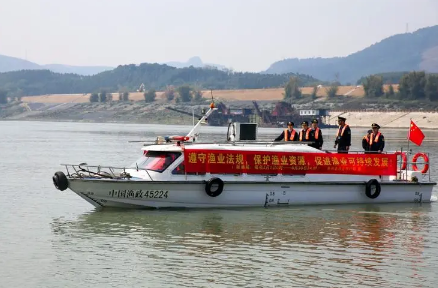 2023禁渔期河流旁边有个水坑能钓鱼吗（禁渔期自然水域全部都不能钓鱼吗）