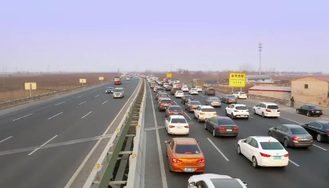 2023年五一假期哪些高速路段易拥堵（五一上高速怎么避开堵车）