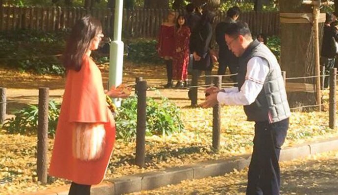 李嘉欣夫妇游日本 从这些细节可以看出许晋亨多爱李嘉欣