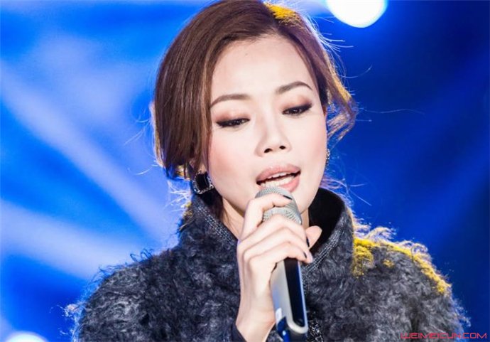 容祖儿真的夹春卷了吗 容祖儿春卷事件始末经过曝光 2