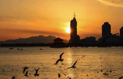 2023年青岛夏天一般温度多少(夏天适合去青岛吗) 2023年青岛夏天一般温度多少(夏天适合去青岛吗)