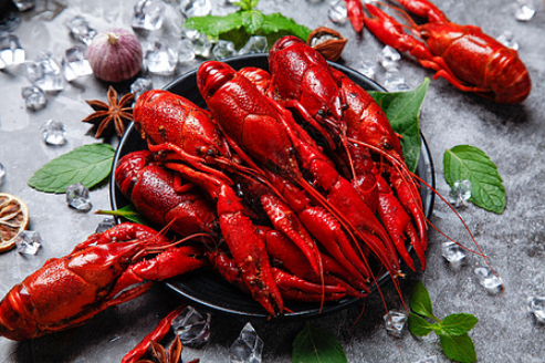 小龙虾蒸十分钟就熟了吗1