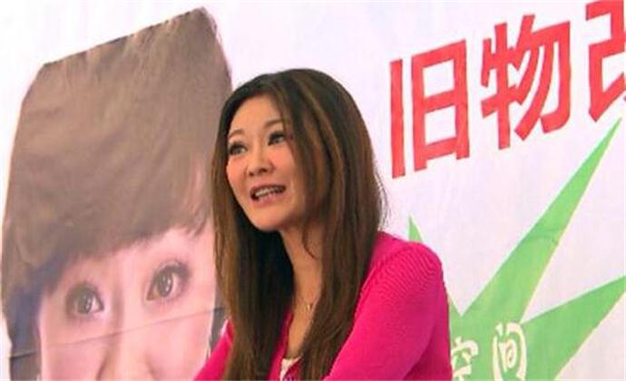 王小骞整容前后照片 整个脸型都有不小的变化让人不敢认 3