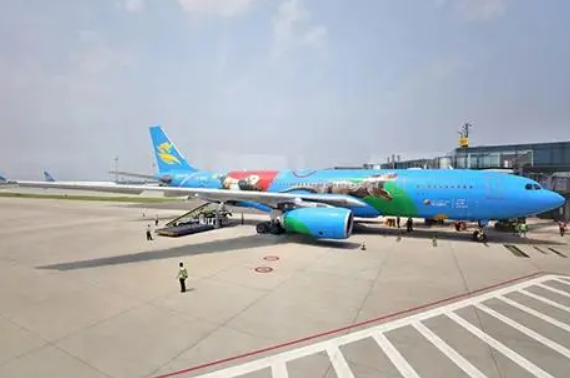 2023暑假飞机票贵还是高铁贵 2023暑假飞机票贵还是高铁贵