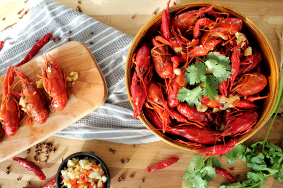 小龙虾大的肉多还是小的肉多(小龙虾越大肉越多吗) 小龙虾大的肉多还是小的肉多(小龙虾越大肉越多吗)