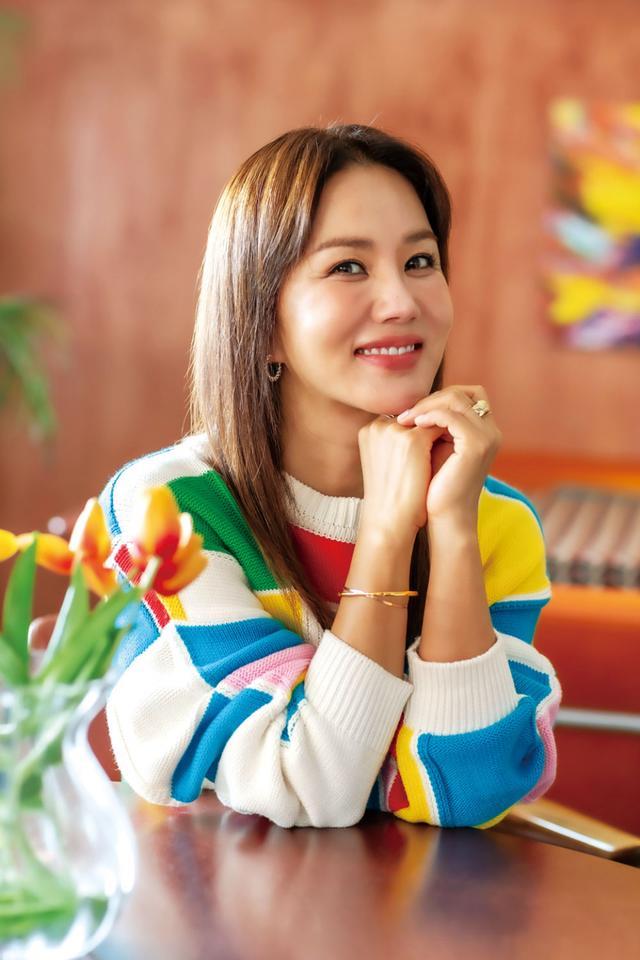 韩国严正花演过什么三级片（性感女神严正花作品介绍）