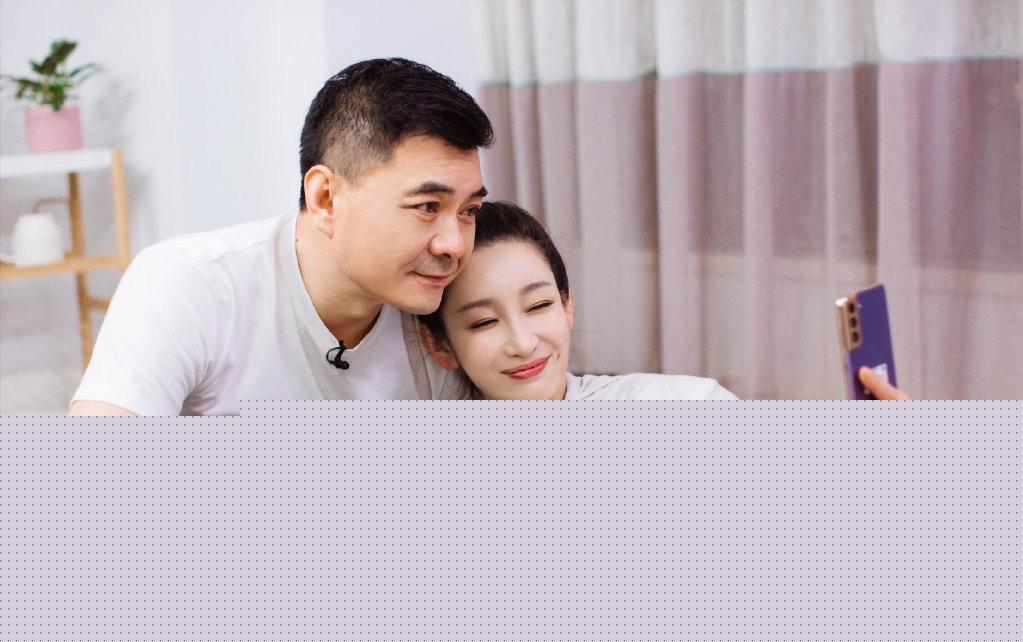 秦海璐结过几次婚（揭秘秦海璐的恋情经历）