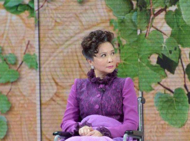 蔡明嫁了几个老公（揭秘蔡明现任老公情史）