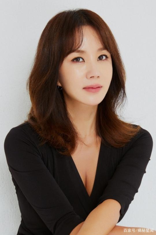 韩国严正花演过什么三级片（性感女神严正花作品介绍）