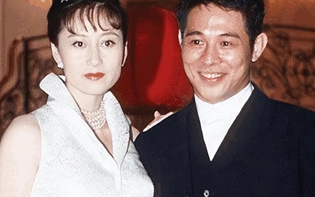 利智到底那漂亮了（李连杰苦等十年利智）