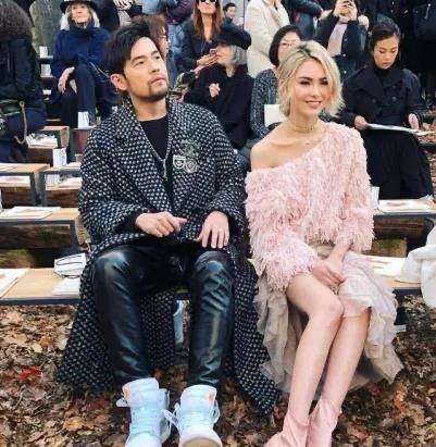 昆凌双眼皮割的（天王嫂昆凌素颜旧照）