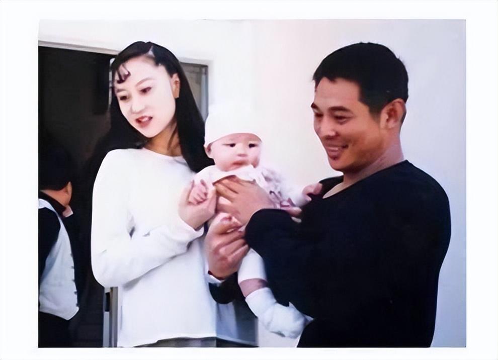 利智到底那漂亮了（李连杰苦等十年利智）