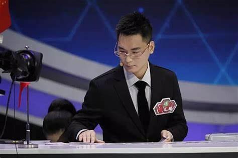 最强大脑王峰什么时候结的婚（王峰老婆李璐的资料背景）