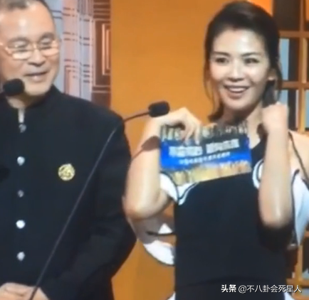 走光最历厉害的女明星大全（当红15位女星走光合集）