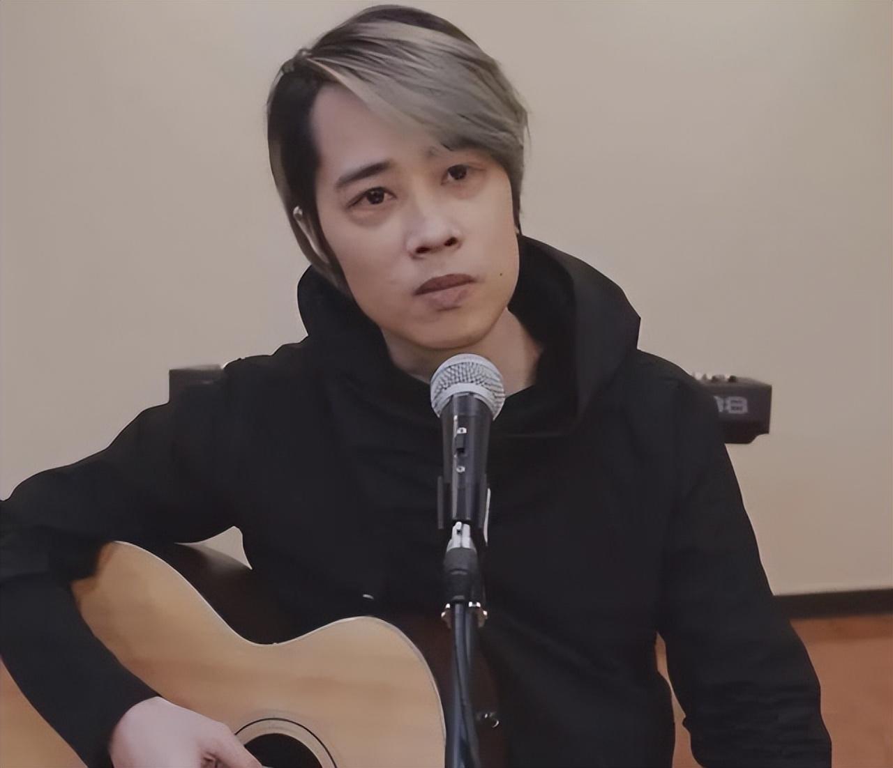 台湾歌手Tank去哪了（三国恋原唱tank现状）