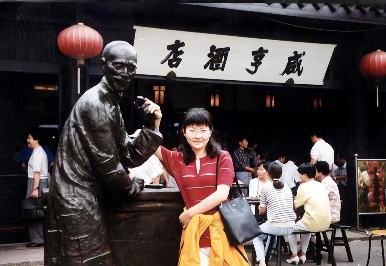 央视新闻主播胥午梅近况（胥午梅的个人资料）