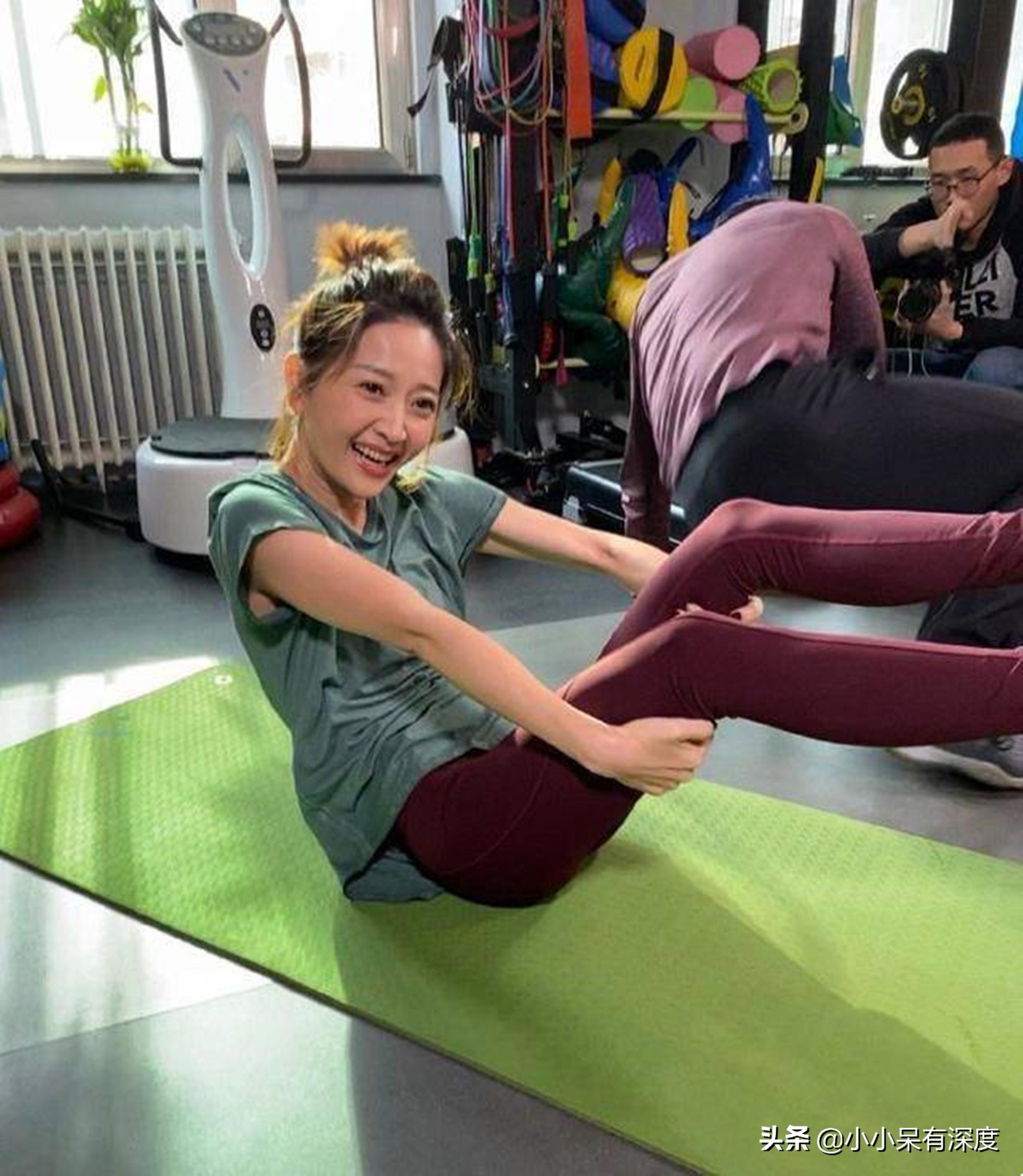 一锤定音主持人谢颖颖老公（财经一姐谢颖颖资料介绍）