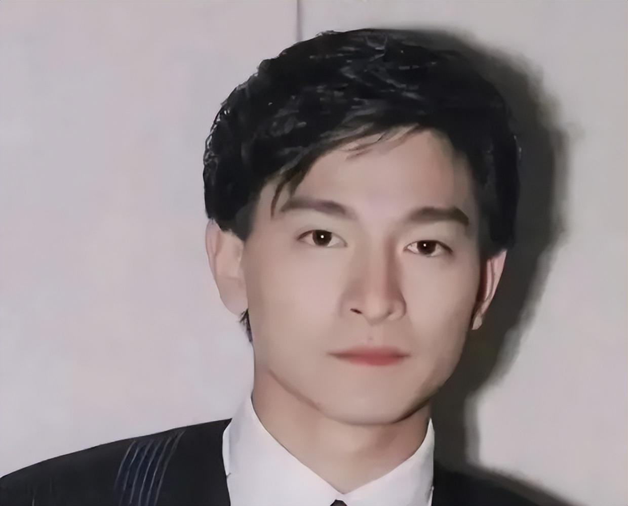 中国最帅的男明星前十名（娱乐圈十大不老男神）