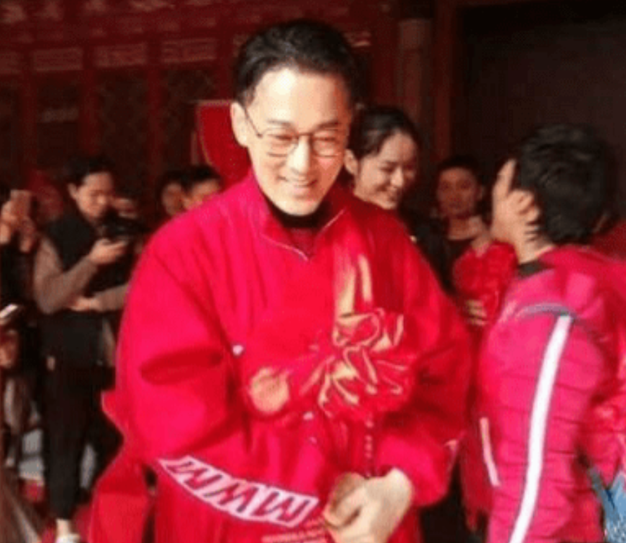 亿万浪少林峯的绯闻女友有哪些（林峯的历代女友名单 ）