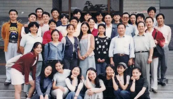 陈坤的老婆是谁啊(演员陈坤的媳妇何琳资料介绍) 陈坤的老婆是谁啊(演员陈坤的媳妇何琳资料介绍)