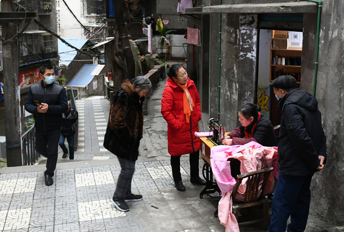 陈丽华是干什么的（中国女首富陈丽华发家史）
