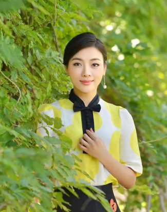 陈思思最后跟谁在一起了（一分钟了解歌手陈思思）