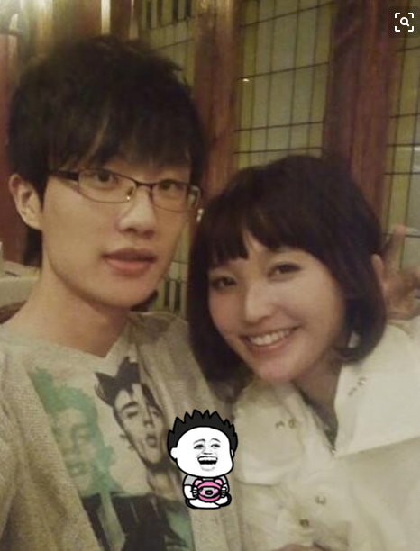 金莎和许嵩因为什么分手（盘点歌手许嵩历任女朋友）