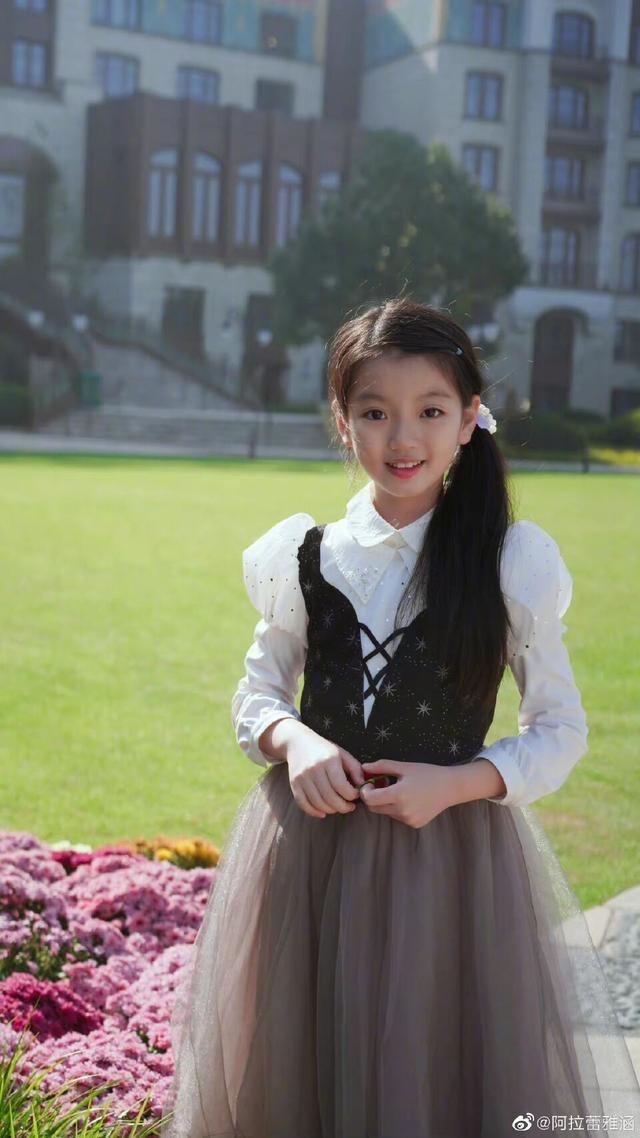 阿拉蕾是谁家的孩子（揭秘童星崔雅涵父母的职业）