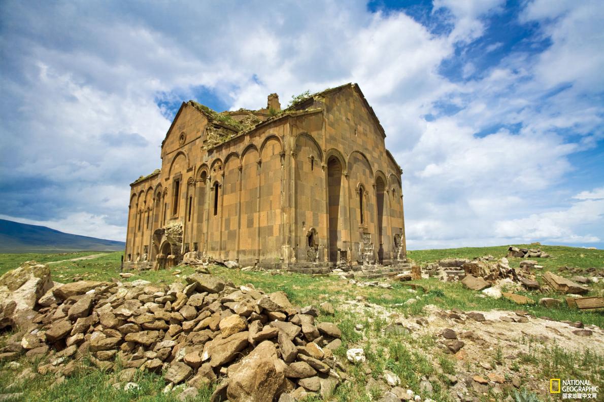 阿尼古是什么意思啊（中世纪阿尼古城的故事介绍）