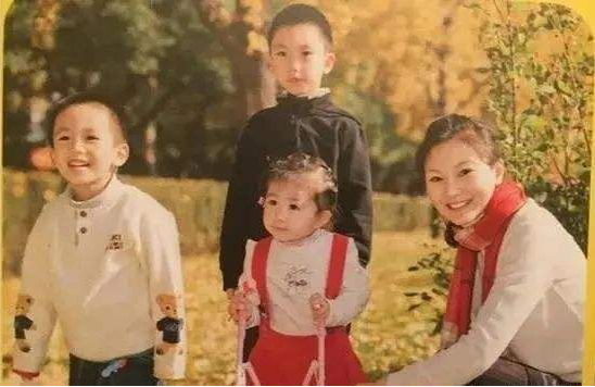 陈婷是怎么认识张艺谋的（50岁张艺谋与19岁陈婷的爱情经历）