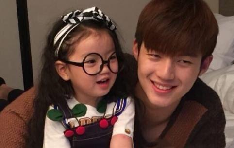 阿拉蕾是谁家的孩子（揭秘童星崔雅涵父母的职业）