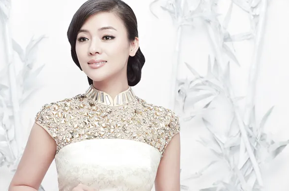 陈思思最后跟谁在一起了（一分钟了解歌手陈思思）