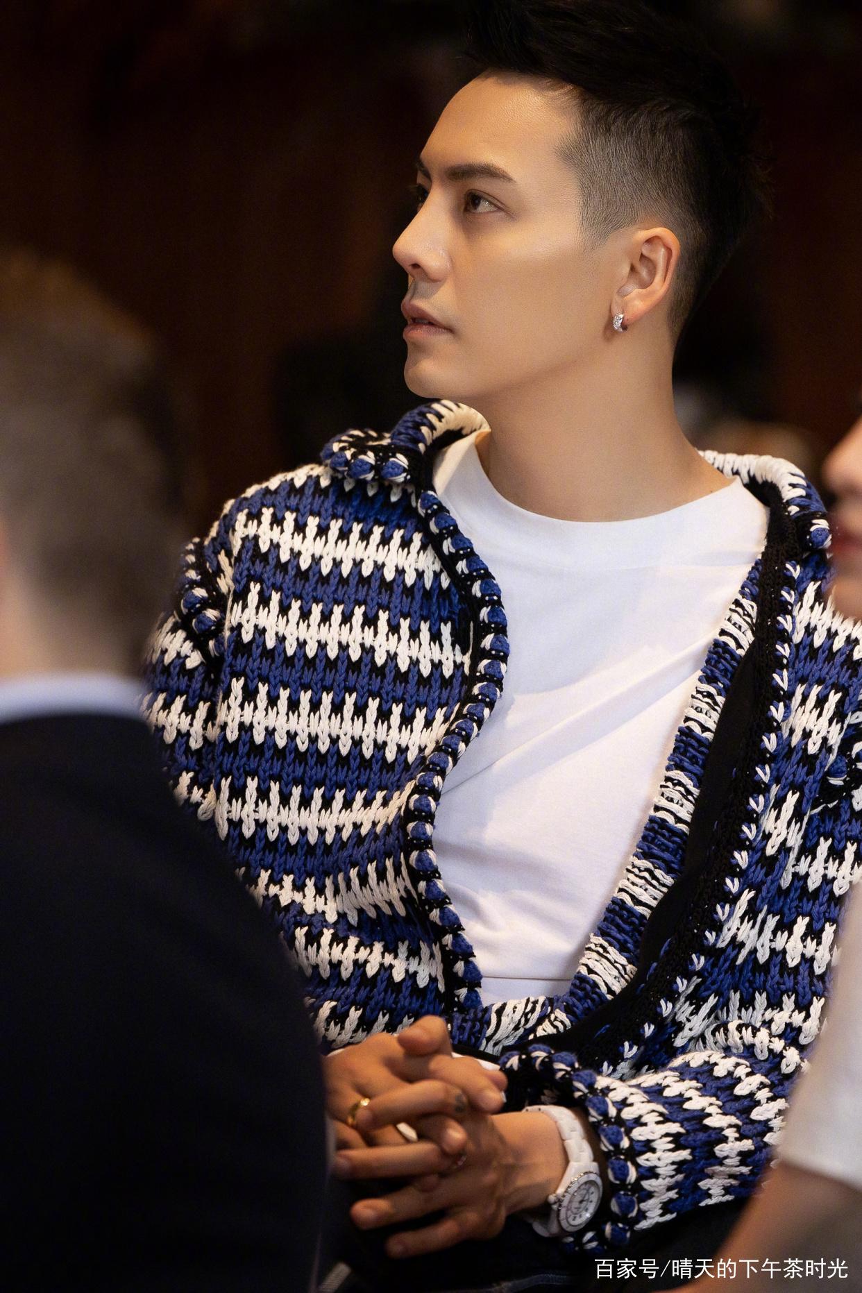 陈伟霆有没有喜欢过赵丽颖（详解陈伟霆17年情史之路）