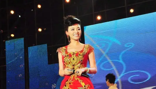 陈思思最后跟谁在一起了（一分钟了解歌手陈思思）