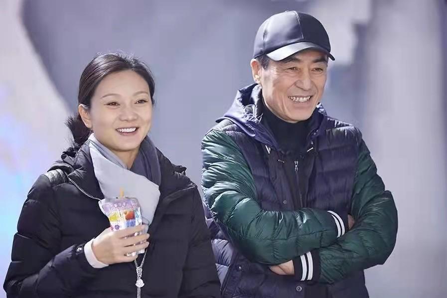 陈婷是怎么认识张艺谋的（50岁张艺谋与19岁陈婷的爱情经历）