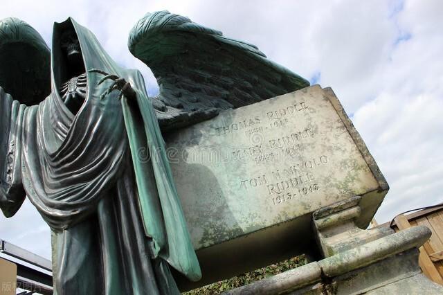 阿瓦达索命是什么意思（哈利波特杀戮魔咒简介）