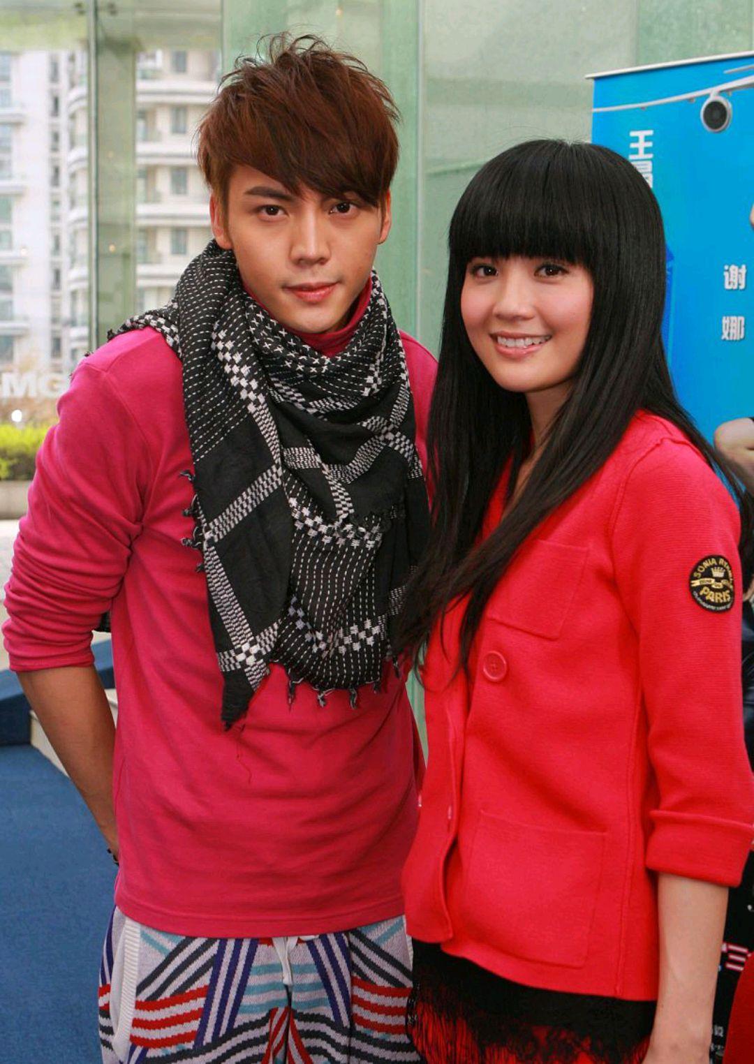 陈伟霆有没有喜欢过赵丽颖（详解陈伟霆17年情史之路）