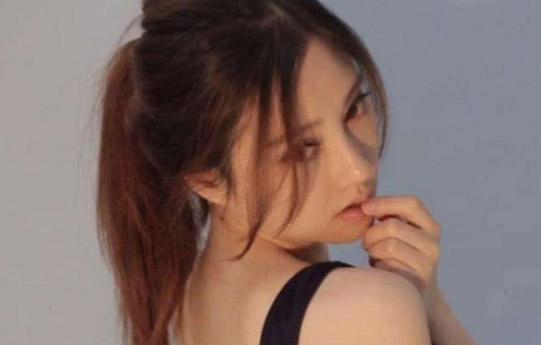 杜蕾斯女孩是谁（网红冯提莫代言杜蕾斯事件）